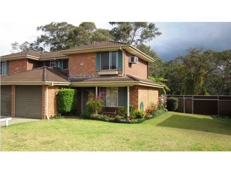 23/212 Harrow Rd, Glenfield NSW 2167