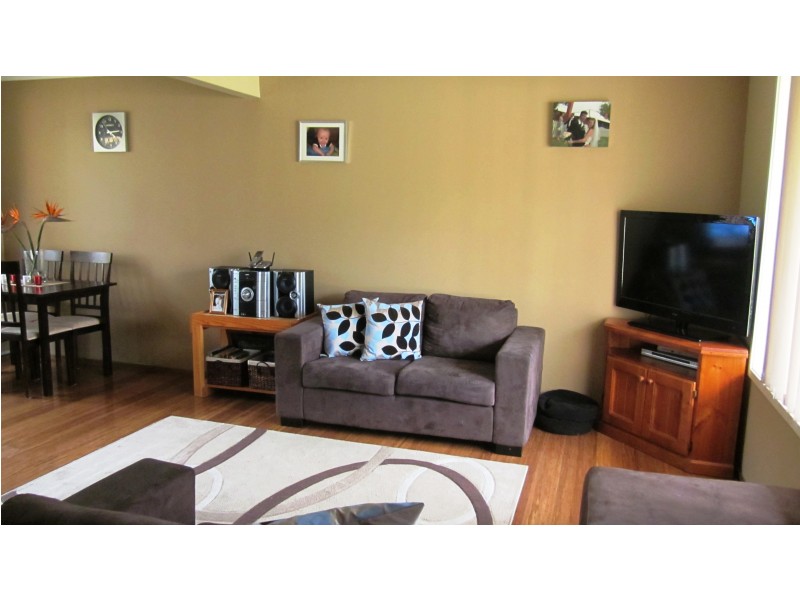 23/212 Harrow Rd, Glenfield NSW 2167