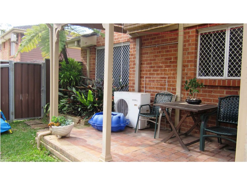 23/212 Harrow Rd, Glenfield NSW 2167