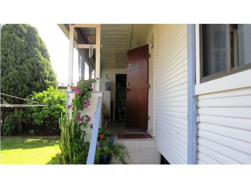 13 Foreman St, Glenfield NSW 2167