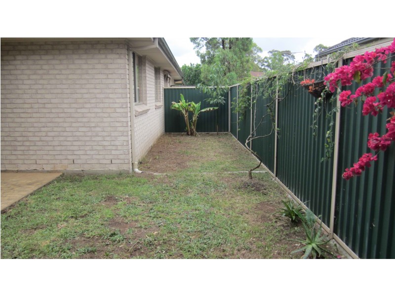 4/32 Belmont Rd, Glenfield NSW 2167