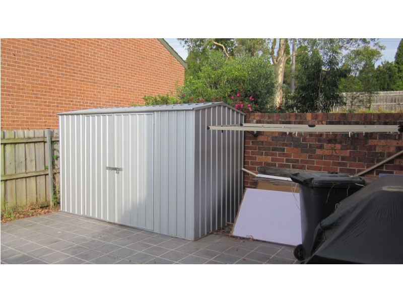 8/6 Jacquinot Pl, Glenfield NSW 2167