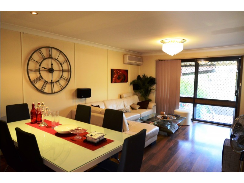 8/224 Harrow Rd, Glenfield NSW 2167