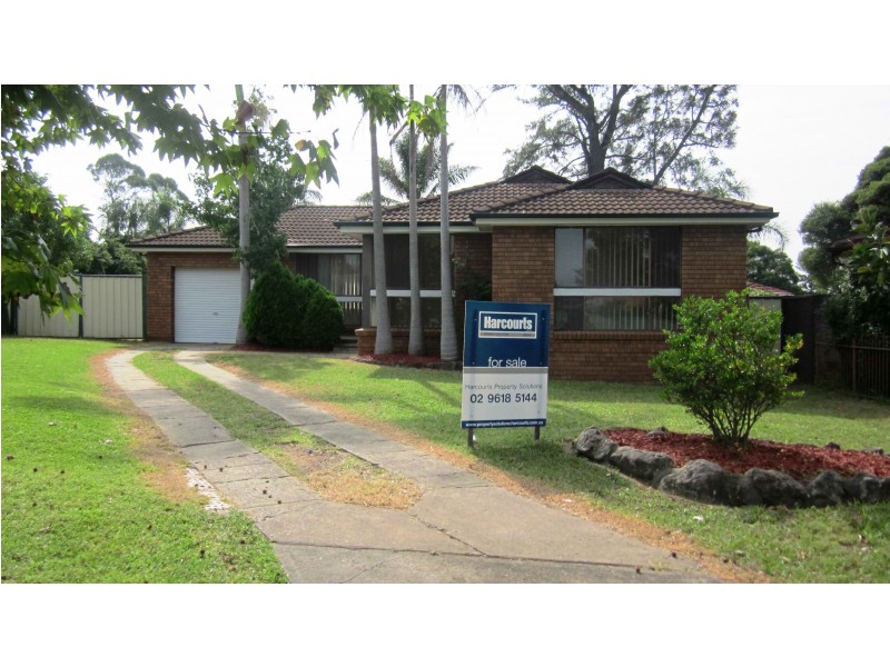 9 Motu Pl, Glenfield NSW 2167