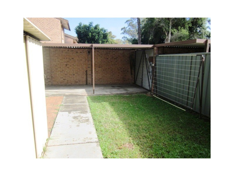 5/15 Hosking Cres, Glenfield NSW 2167