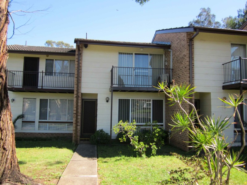 11/18 Belmont Rd, Glenfield NSW 2167