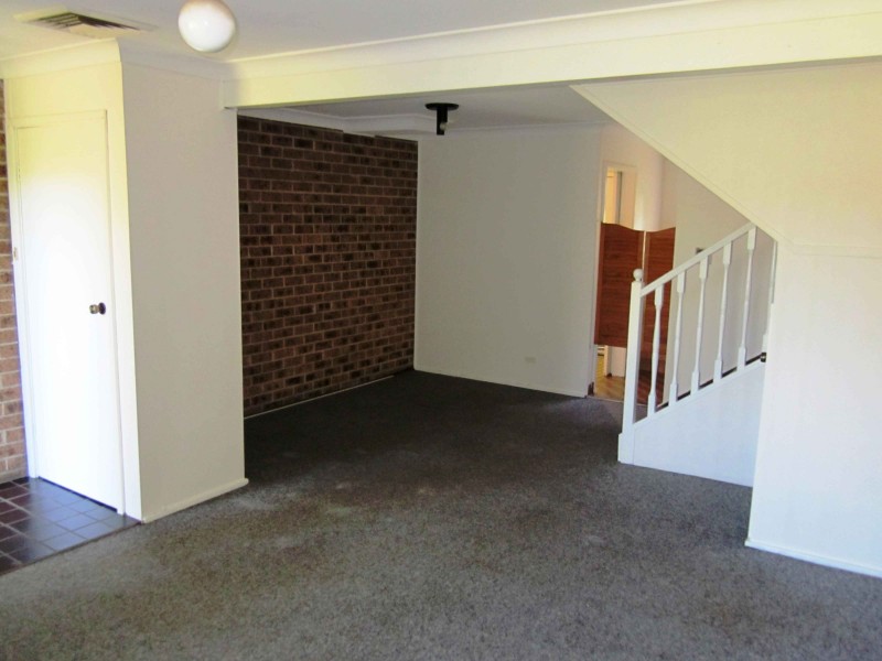 11/18 Belmont Rd, Glenfield NSW 2167