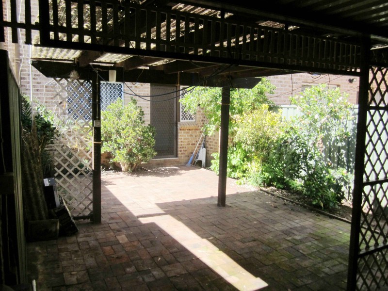 11/18 Belmont Rd, Glenfield NSW 2167