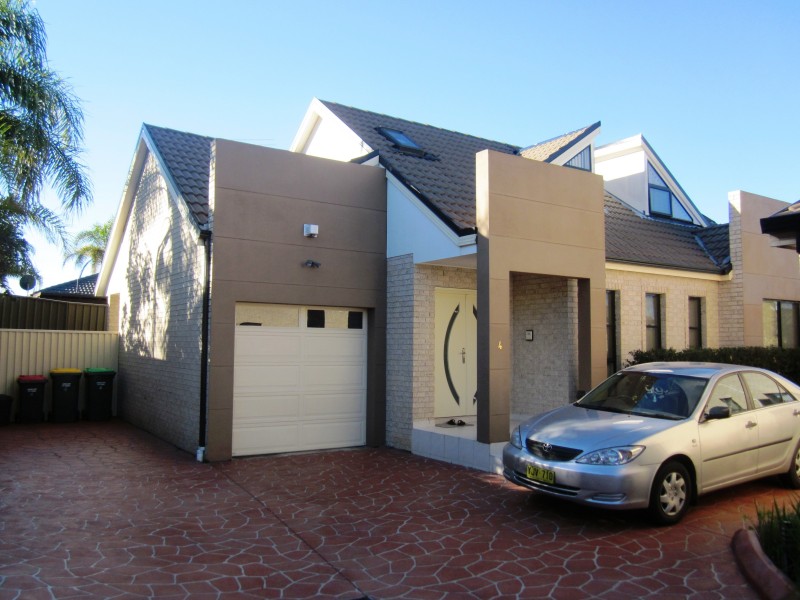 4/88 Belmont Rd, Glenfield NSW 2167