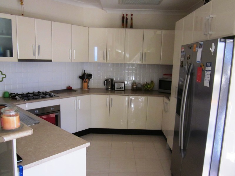 4/88 Belmont Rd, Glenfield NSW 2167