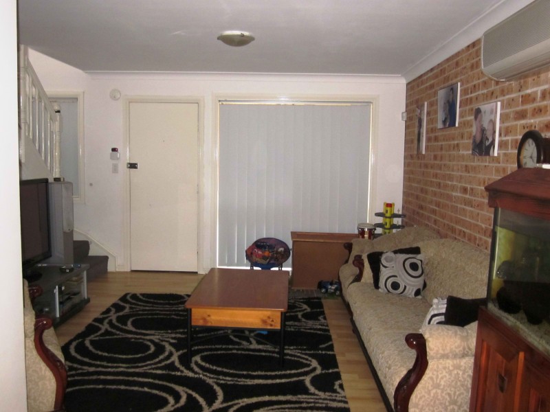 7/63 Canterbury Rd, Glenfield NSW 2167