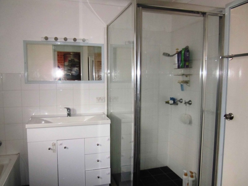 7/63 Canterbury Rd, Glenfield NSW 2167