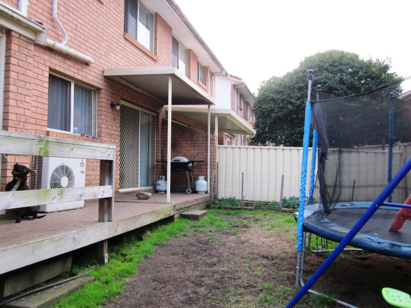 7/63 Canterbury Rd, Glenfield NSW 2167
