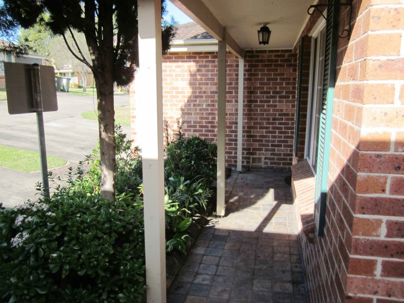 31/212 Harrow Rd, Glenfield NSW 2167