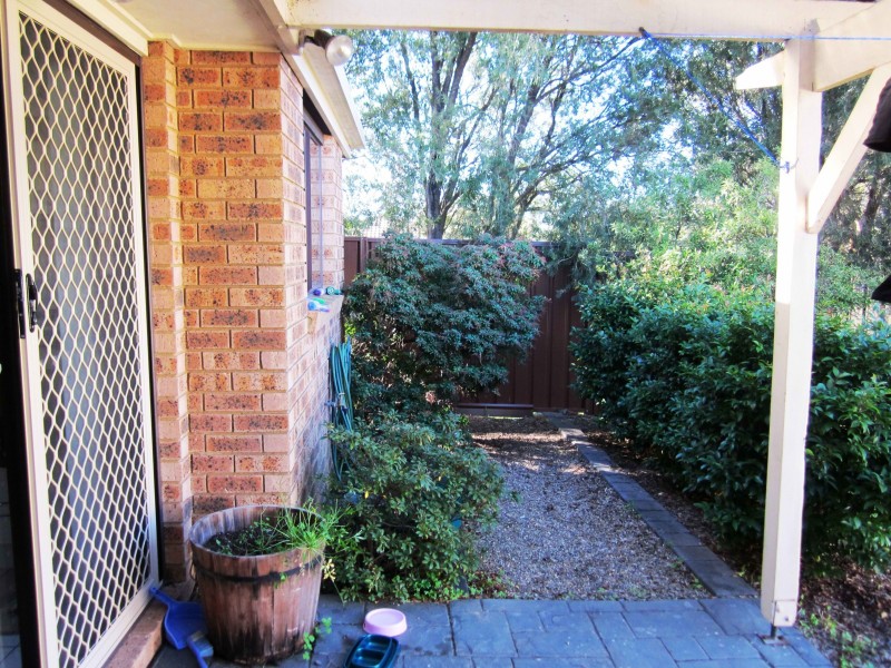3 Bosavi St, Glenfield NSW 2167