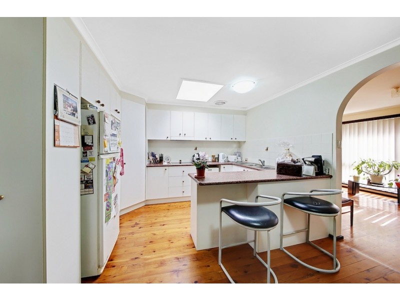 50 Manooka Cres, Bradbury NSW 2560