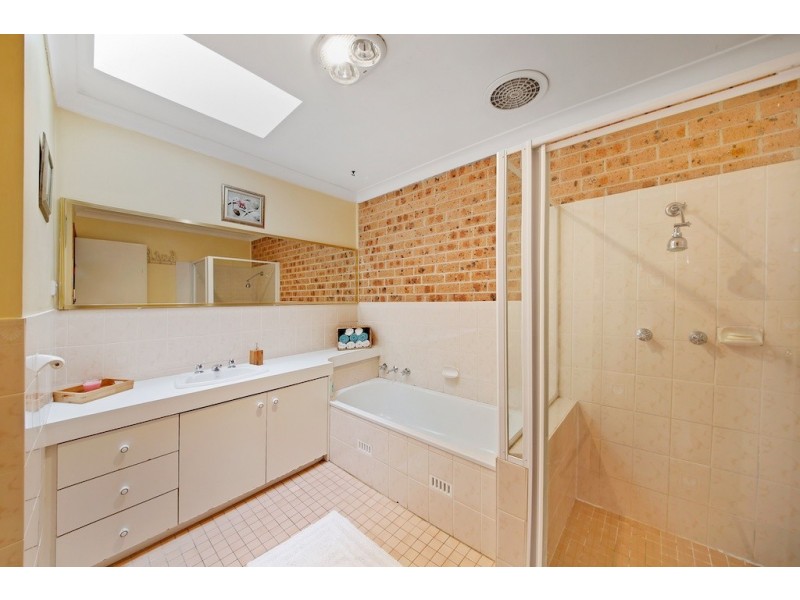 2/49 Aberdeen Rd, St Andrews NSW 2566
