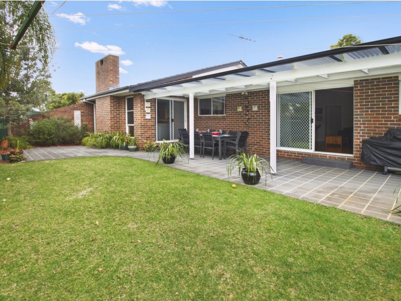 19 Adam Pl, Macquarie Fields NSW 2564