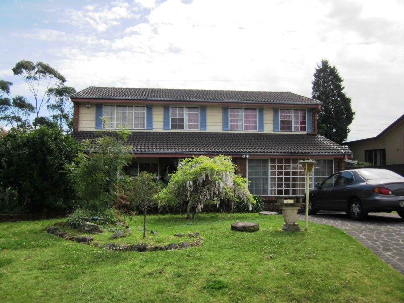 22 Fergusson St, Glenfield NSW 2167
