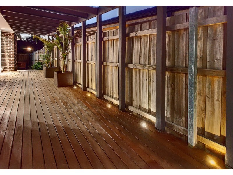 12 Ingleburn Gardens Dr, Ingleburn NSW 2565