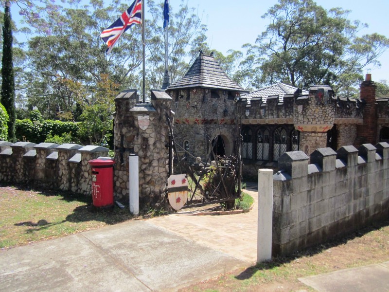 4 Dowling St, Leumeah NSW 2560