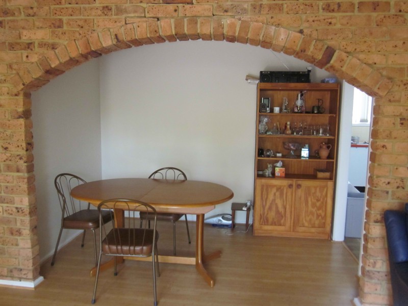 4/209 Harrow Rd, Glenfield NSW 2167