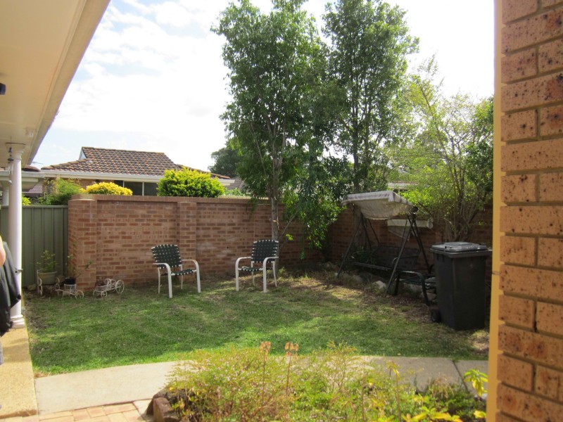 4/209 Harrow Rd, Glenfield NSW 2167