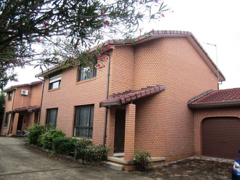 3/32 Railway Pde, Glenfield NSW 2167