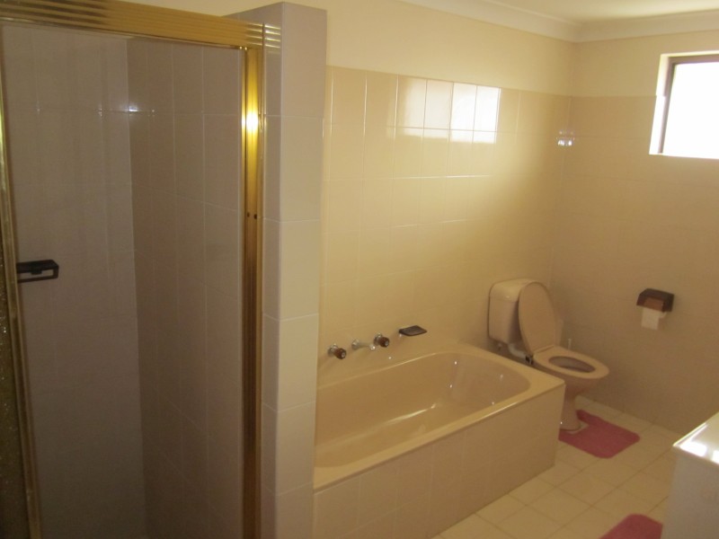 3/32 Railway Pde, Glenfield NSW 2167
