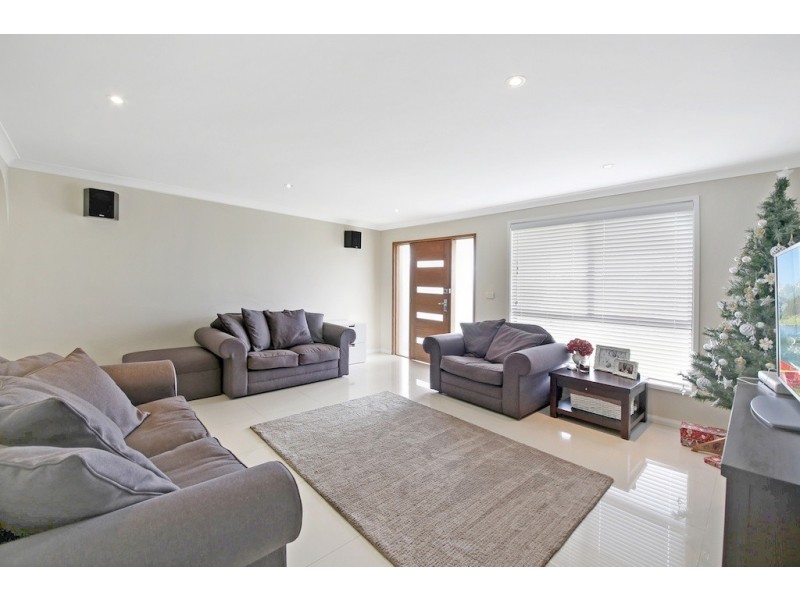 16 Sunderland St, Raby NSW 2566