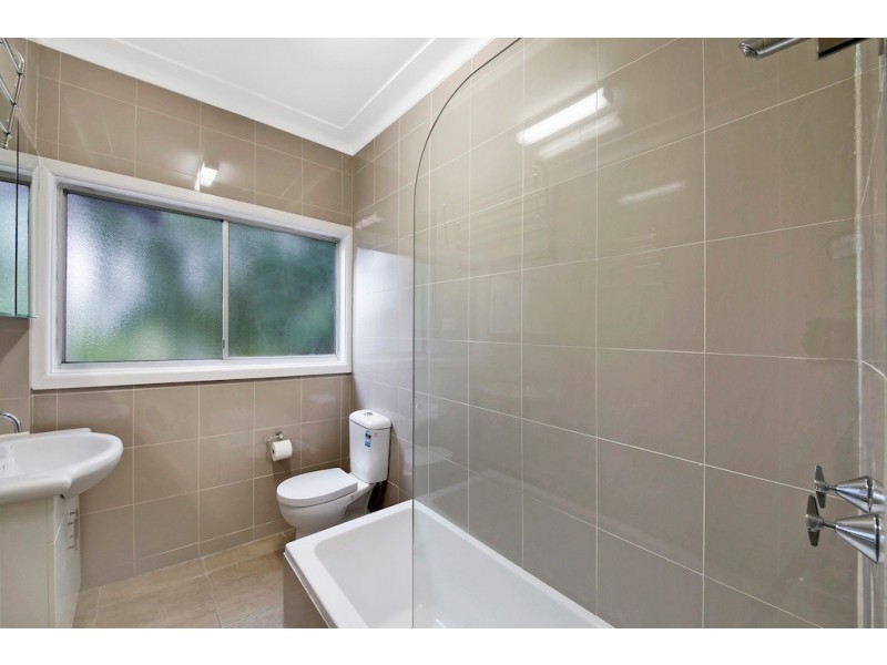 56 Bradbury Ave, Campbelltown NSW 2560