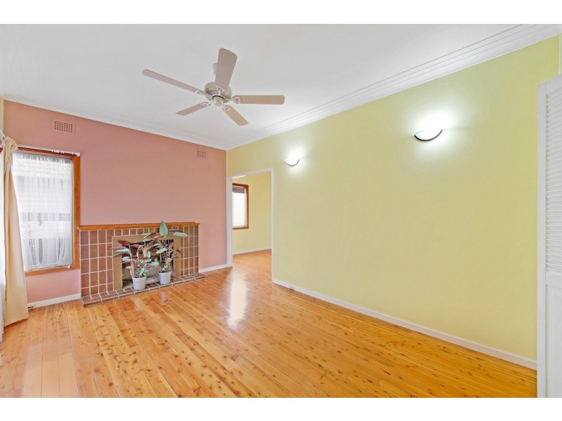 56 Bradbury Ave, Campbelltown NSW 2560