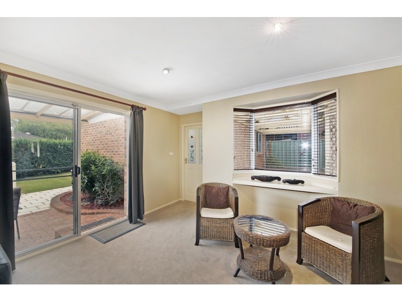 11 O’Malley Pl, Glenfield NSW 2167