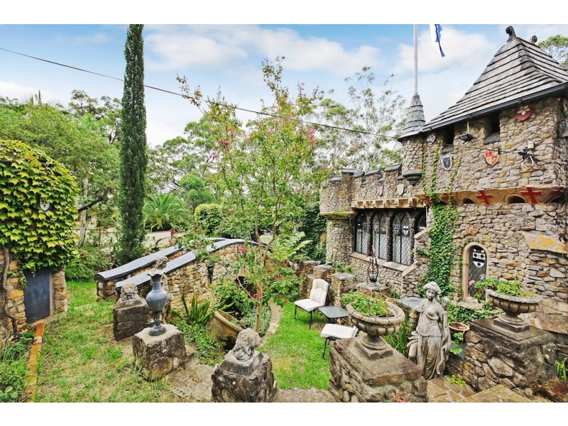 4 Dowling St, Leumeah NSW 2560