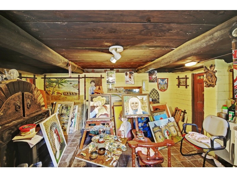 4 Dowling St, Leumeah NSW 2560