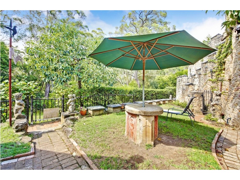 4 Dowling St, Leumeah NSW 2560