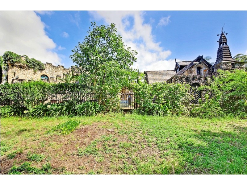 4 Dowling St, Leumeah NSW 2560