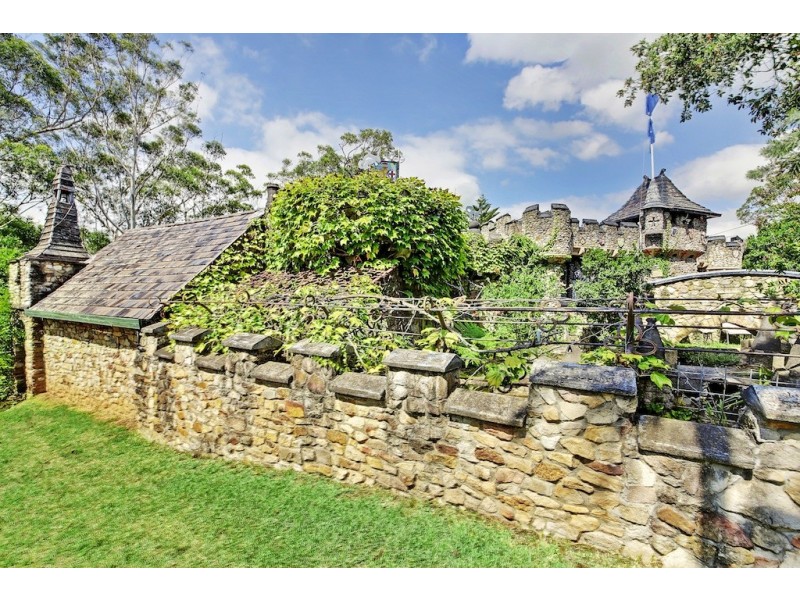 4 Dowling St, Leumeah NSW 2560