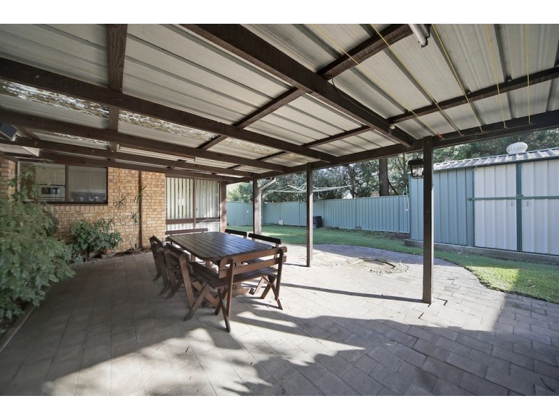 183 Harrow Rd, Glenfield NSW 2167