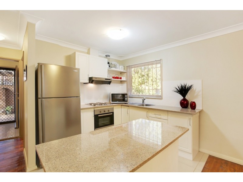 11/2 Whipbird Ave, Ingleburn NSW 2565
