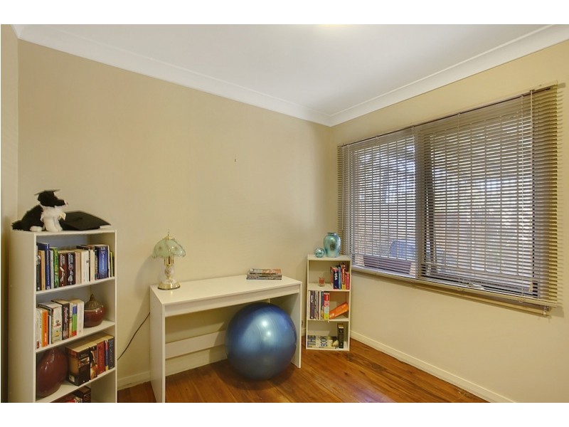 11/2 Whipbird Ave, Ingleburn NSW 2565