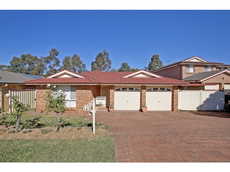145 Kendall Dr, Casula NSW 2170