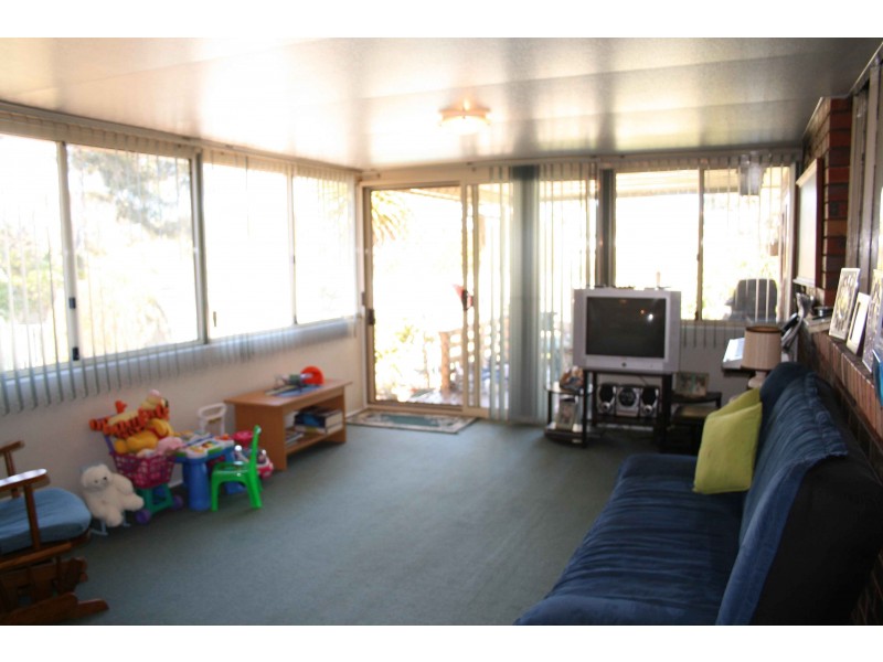 7 Aroa Place, Glenfield NSW 2167