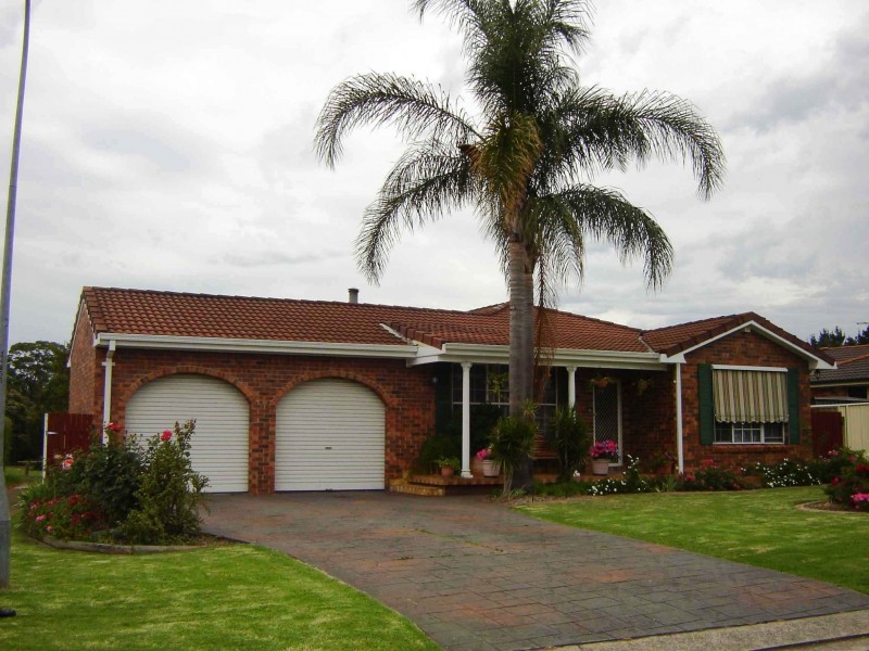 3 Bennett St, Minto NSW 2566