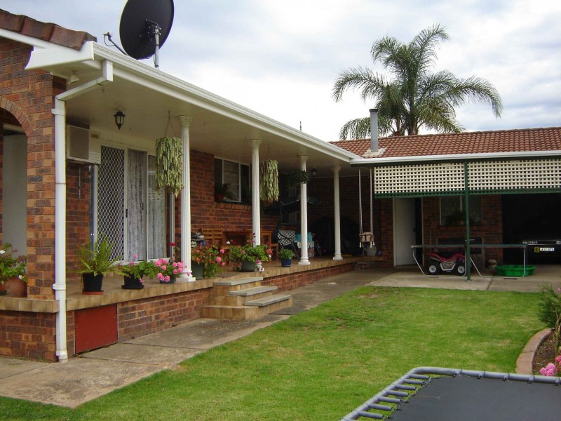 3 Bennett St, Minto NSW 2566