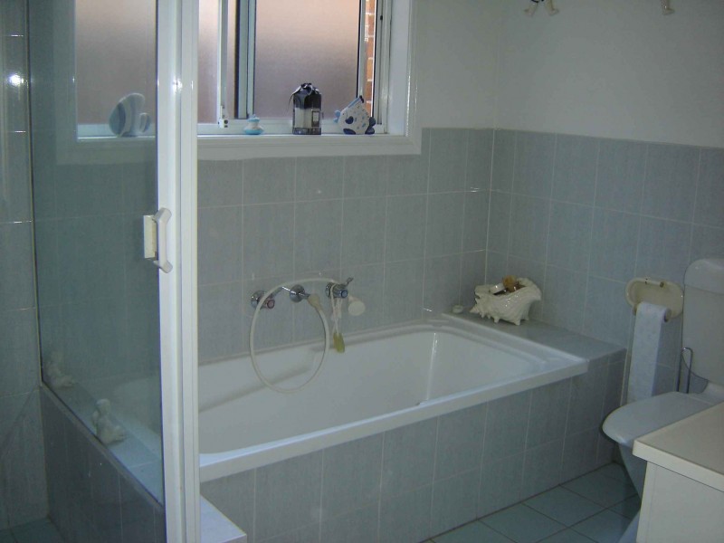 Macquarie Fields NSW 2564