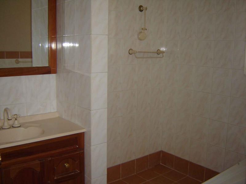 27 Ohlfsen Rd, Minto NSW 2566