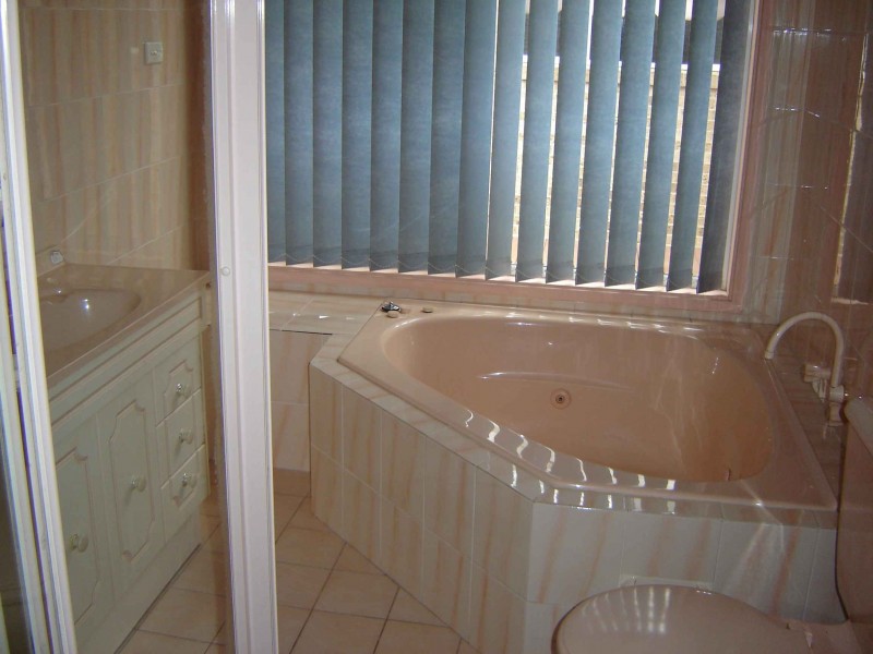 Glen Alpine NSW 2560