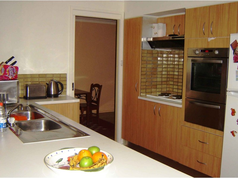 12 Kokoda Place, Glenfield NSW 2167