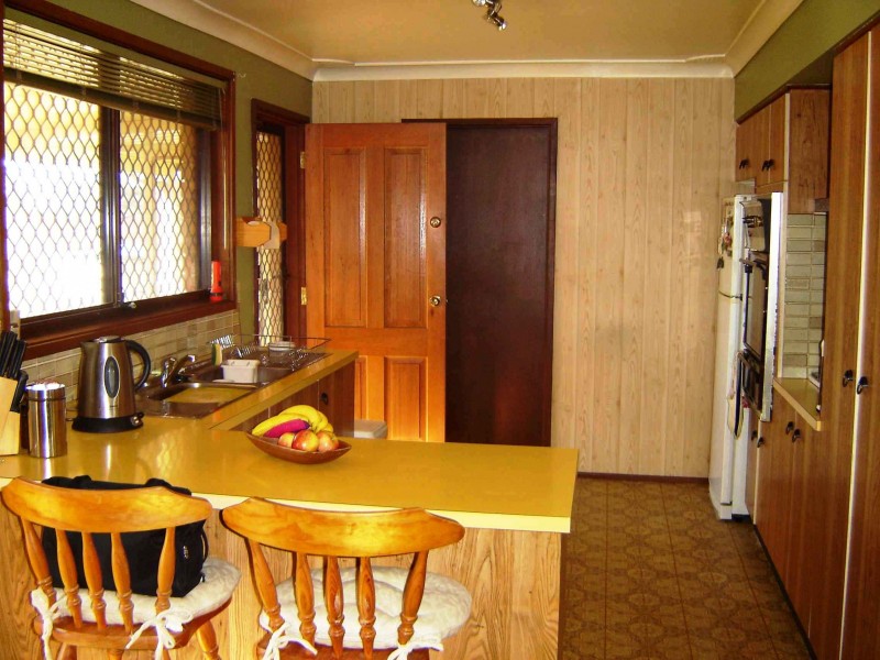 1 Kokoda Place, Glenfield NSW 2167